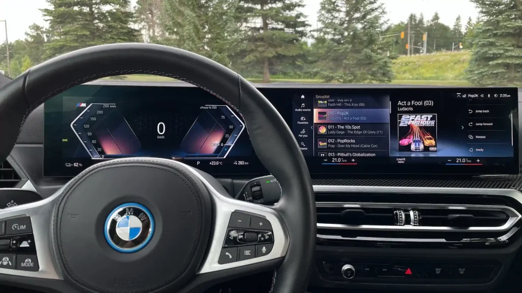 Revolutionizing the Dashboard: BMW's Futuristic Curved Display Technology